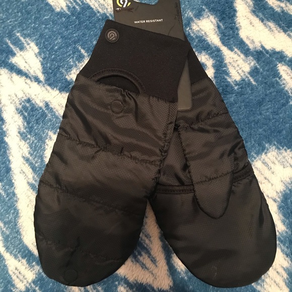 NEW Champion 9 Ladies Mittens Water Resistant - Picture 2 of 6